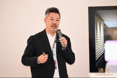 正在于鞭策家居照明从“功能满转向“情感赋能